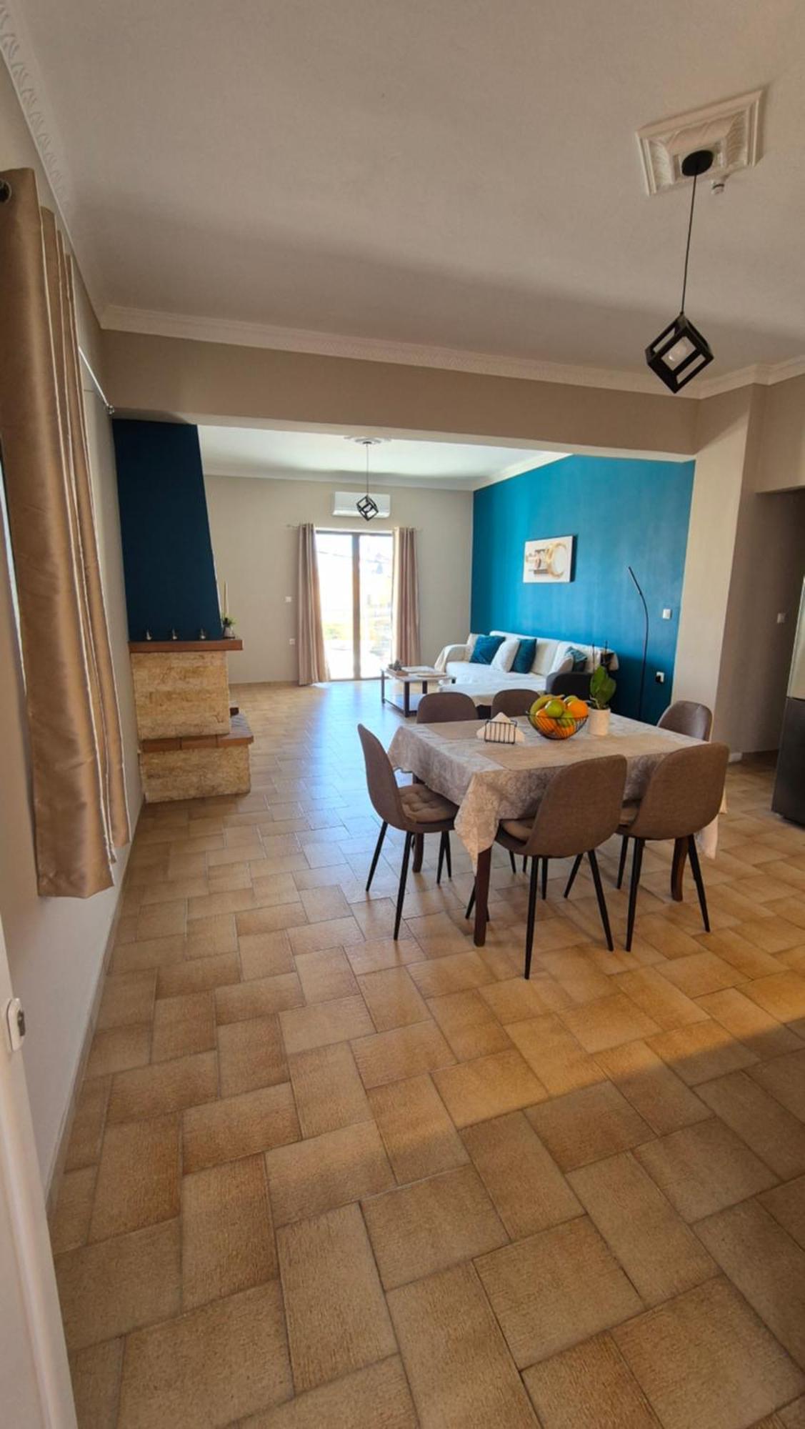 Modern Central Αpt 500M From The Beach. La Canea Esterno foto
