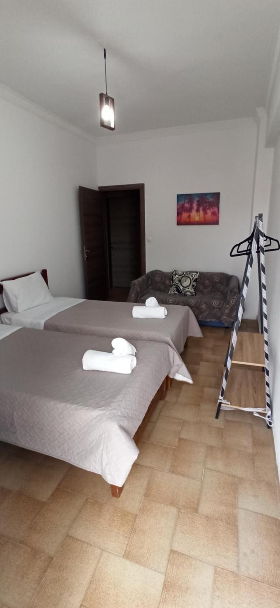 Modern Central Αpt 500M From The Beach. La Canea Esterno foto